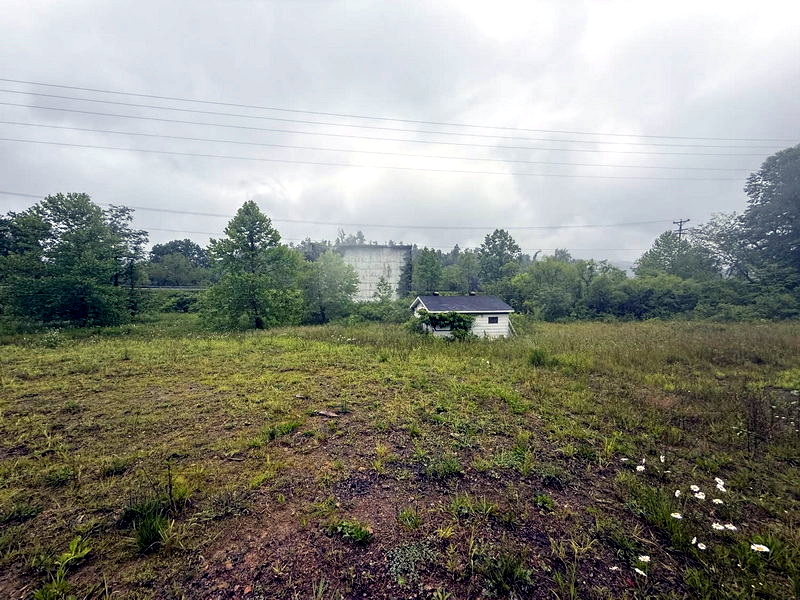 Lonesome Pine Drive-In - From Vermonter At Heart On Facebook (newer photo)